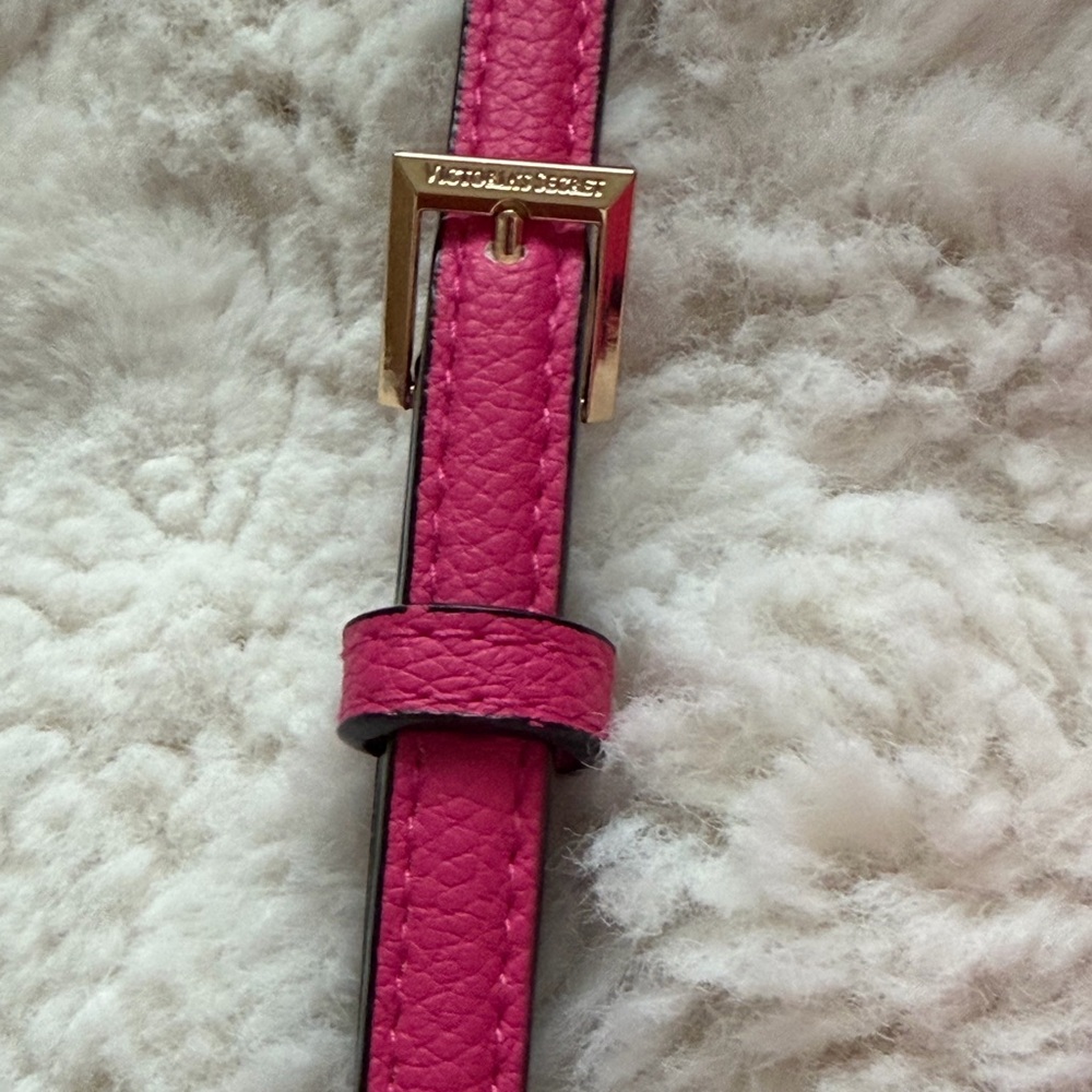 Victoria's Secret Heart Crossbody Bag - Hot Pink - Picture 11 of 15